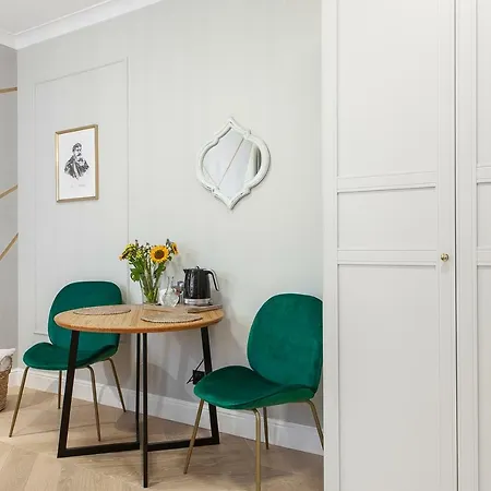 Apartment King Sobieski By Oneapartments *