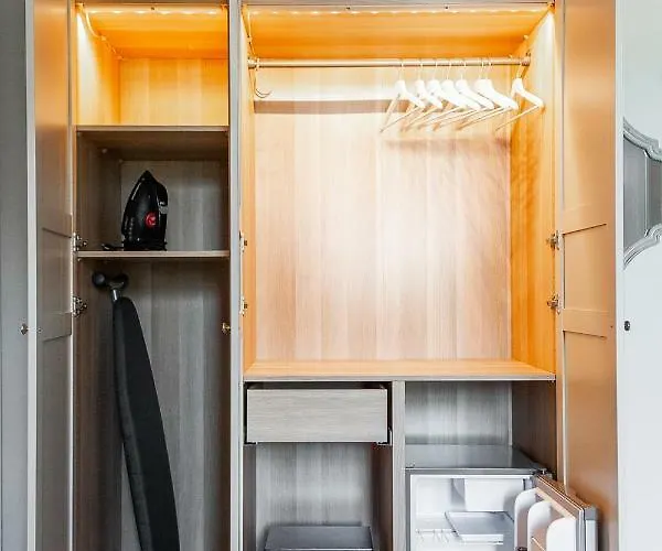 King Sobieski By Oneapartments 아파트 *